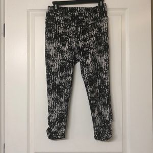 Gaiam marble leggings size M
